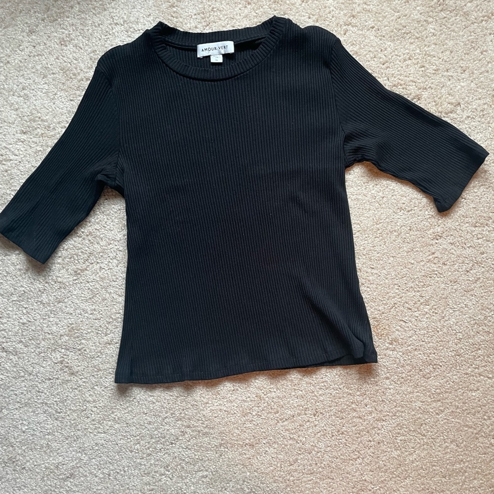 Amour Vert XL women’s Black Ribbed Top